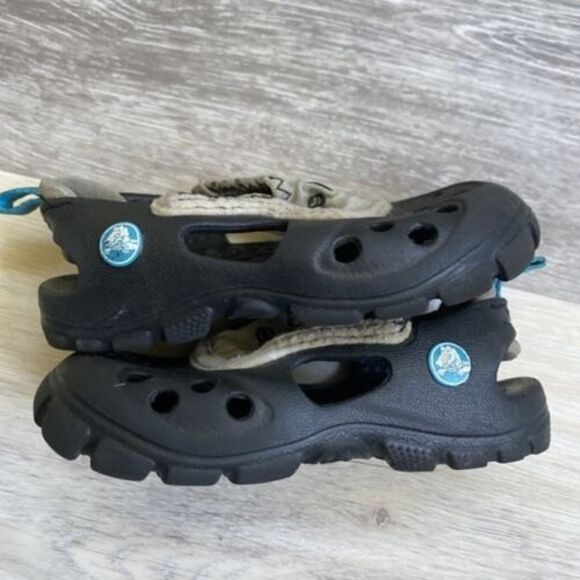 Crocs Kids Micah Black  Tan Sandals Size  5/6? Please Read - Picture 7 of 7